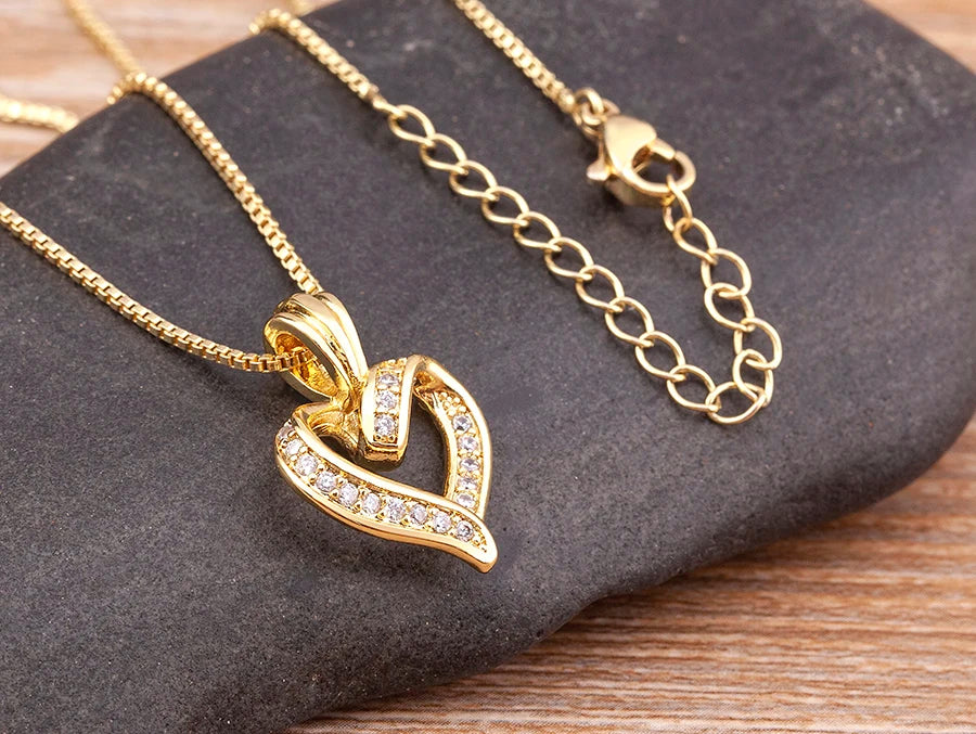 Gold Open Heart Pendant Necklace for Women – Sparkling Cubic Zirconia Dainty Clavicle Chain, Romantic Jewelry Gift