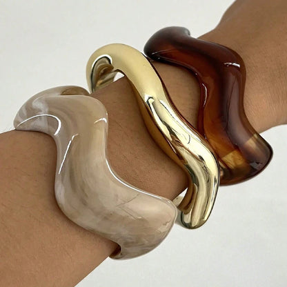 3PCS Resin Wave Bangle Set for Women, Chunky Irregular Cuff Bracelets, Minimalist Stackable Wristbands, Trendy Statement Jewelry Gift