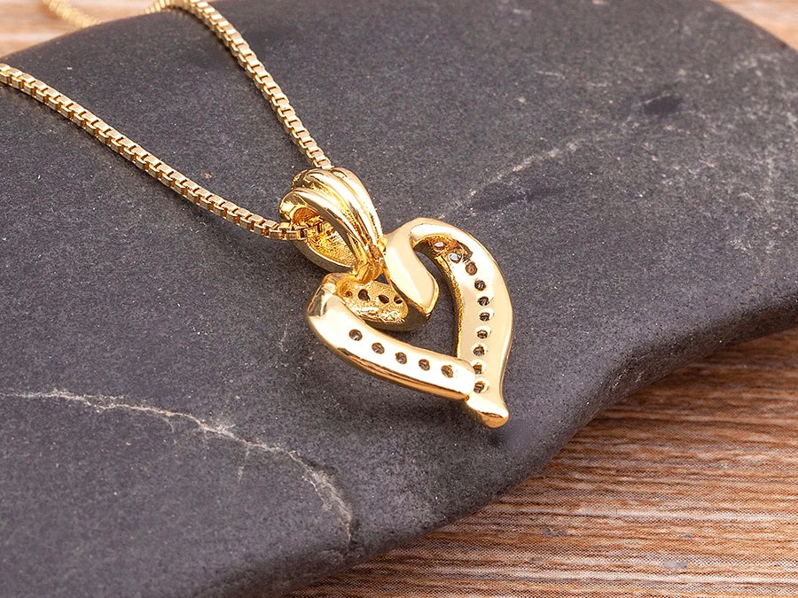 Gold Open Heart Pendant Necklace for Women – Sparkling Cubic Zirconia Dainty Clavicle Chain, Romantic Jewelry Gift