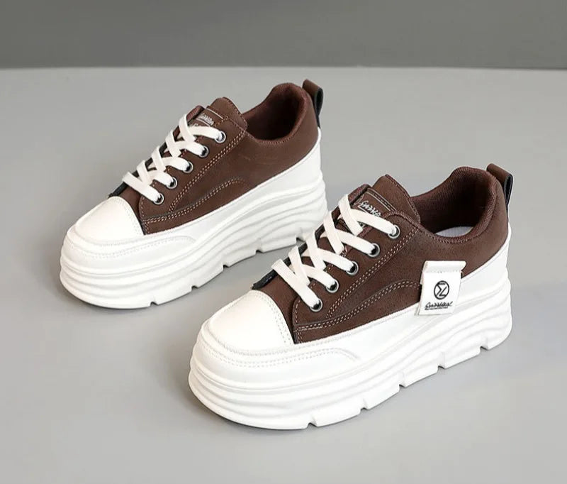 Women’s Chunky Lace-Up Sneakers – Soft Sole Casual Walking Shoes Trendy Vulcanized Fashion Sneakers