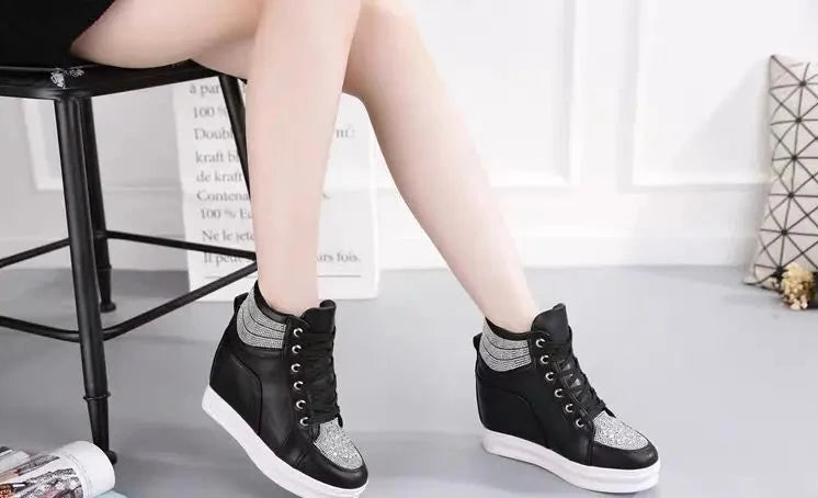 Women’s Platform Wedge Clogs – Round Toe Slip-On Shoes with Height Increase, Casual Summer & Fall Footwear