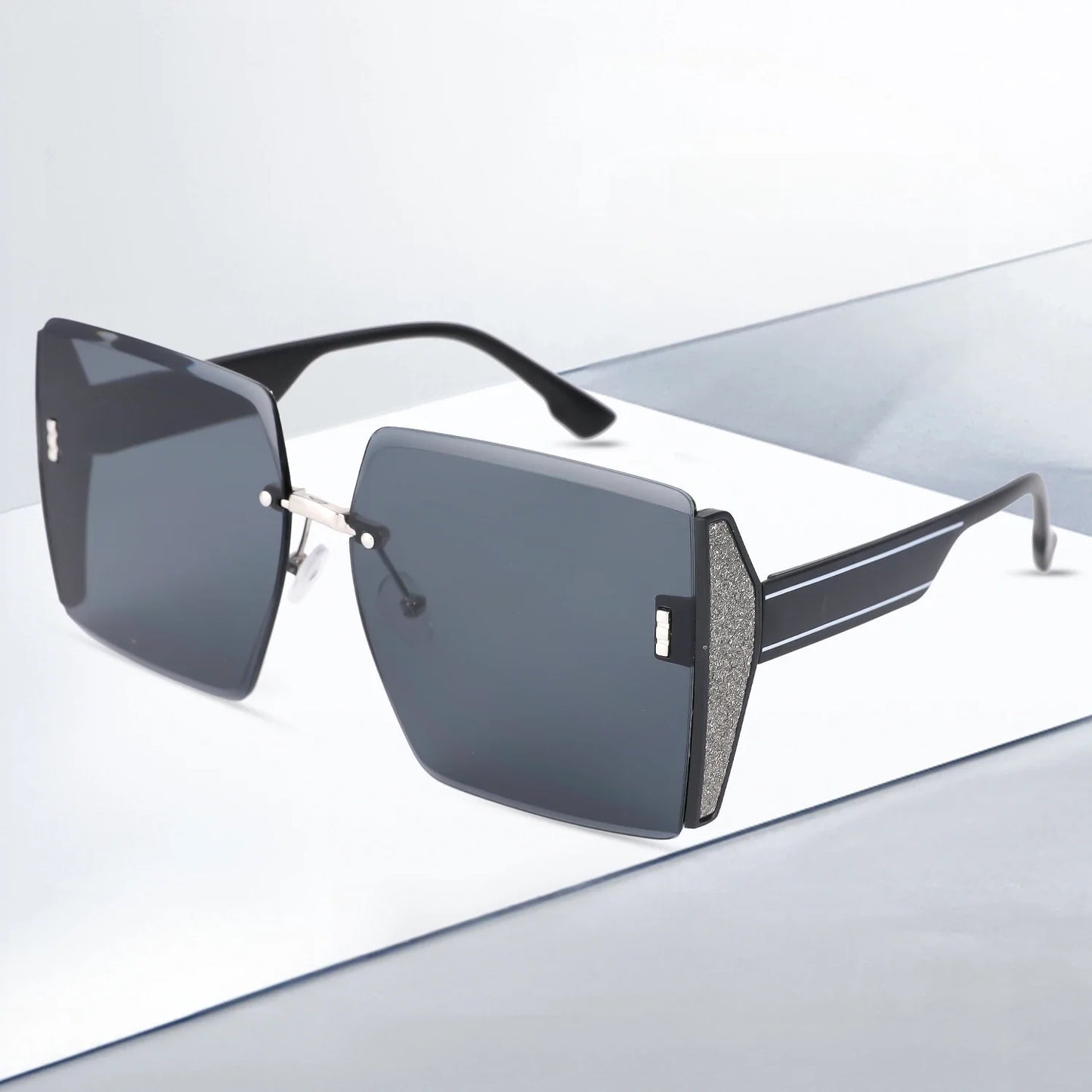 Women’s Vintage Square Frameless Sunglasses – Retro Gradient Lens UV Protection Fashion Shades