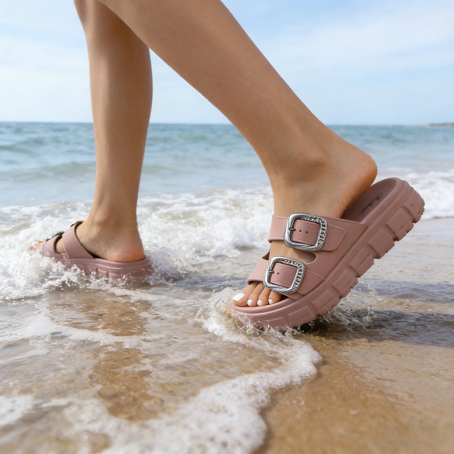 Women’s Thick Sole Sandals with Adjustable Straps – Leather Flip Flops with Metal Ankle Buckle, Comfortable Platform Summer Beach Slides for Casual Outdoor Walking & Vacation Wear