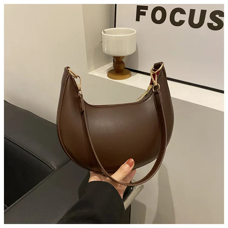 Women’s Moon-Shaped Shoulder Bag – Elegant Minimalist Hobo Handbag, Luxury-Look Crescent Purse with Adjustable Strap