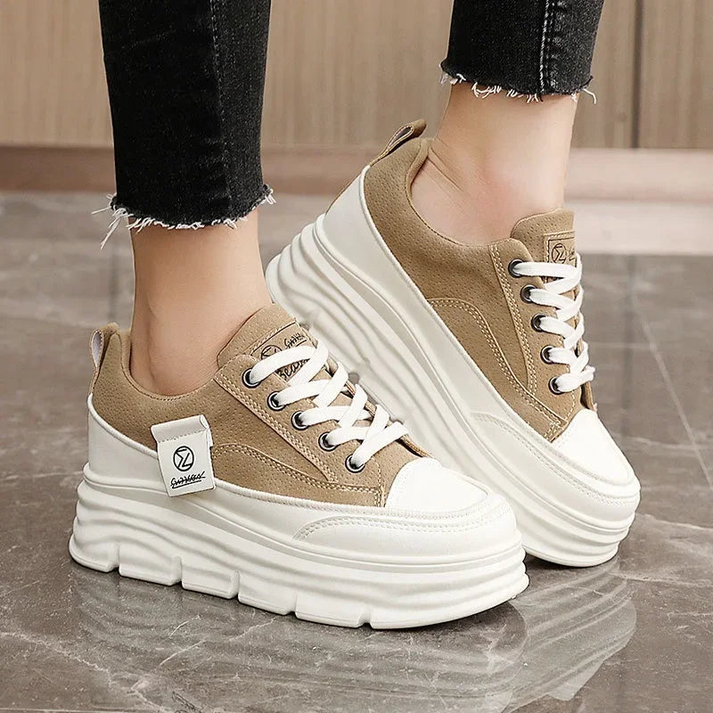 Women’s Chunky Lace-Up Sneakers – Soft Sole Casual Walking Shoes Trendy Vulcanized Fashion Sneakers