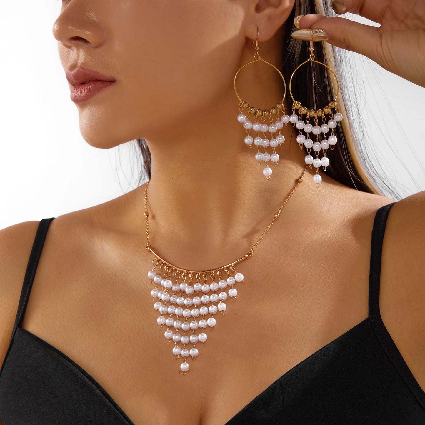 Women’s Luxury Rhinestone Jewelry Set – Double Layer Choker, Bracelet & Stud Earrings