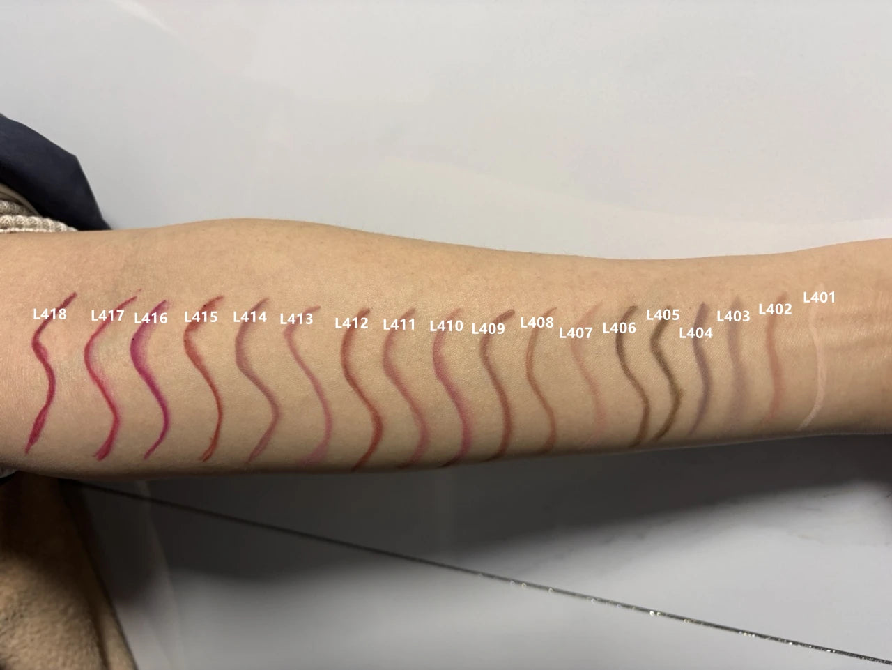 6pcs Velvet Matte Lip Liner Pencils Set Long-Lastin, Non-Drying Perfect for Lining Filling Lips Versatile for All Skin Types
