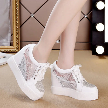 Women’s Platform Wedge Clogs – Round Toe Slip-On Shoes with Height Increase, Casual Summer & Fall Footwear