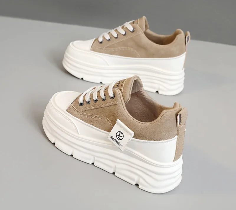 Women’s Chunky Lace-Up Sneakers – Soft Sole Casual Walking Shoes Trendy Vulcanized Fashion Sneakers