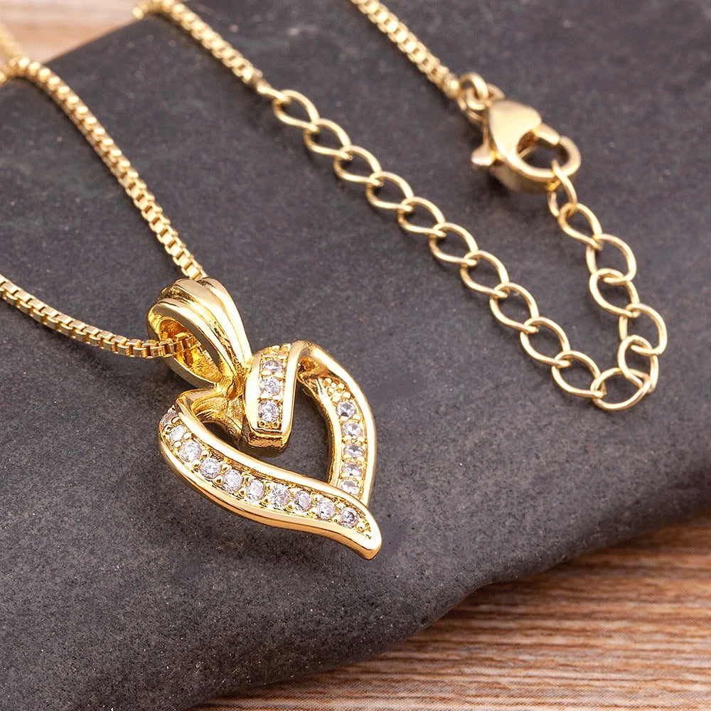 Gold Open Heart Pendant Necklace for Women – Sparkling Cubic Zirconia Dainty Clavicle Chain, Romantic Jewelry Gift