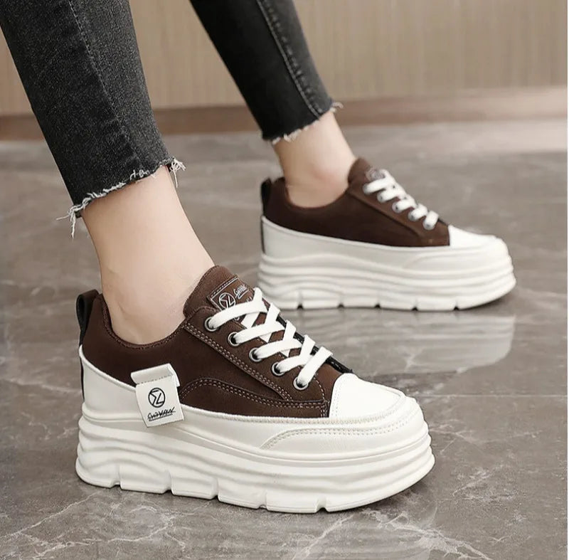 Women’s Chunky Lace-Up Sneakers – Soft Sole Casual Walking Shoes Trendy Vulcanized Fashion Sneakers