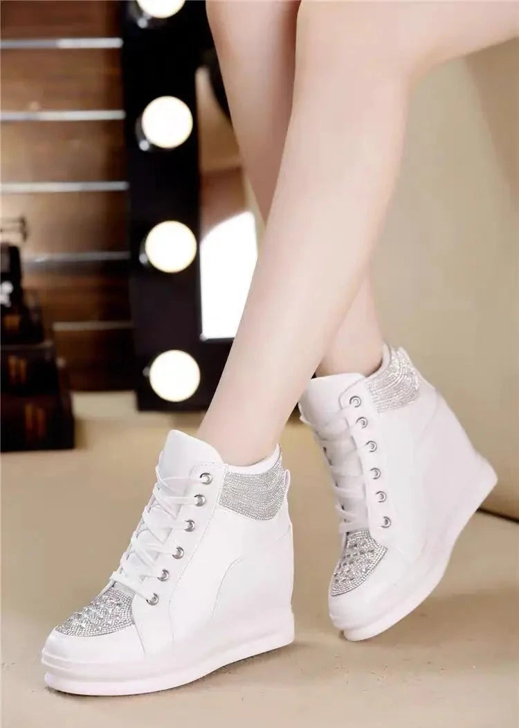 Women’s Platform Wedge Clogs – Round Toe Slip-On Shoes with Height Increase, Casual Summer & Fall Footwear